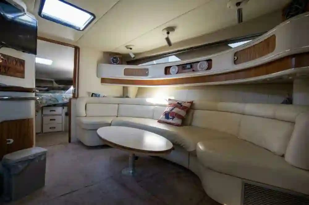 1990 Sea Ray Sundancer 420 for Sale in Smith Mountain Lake, Virginia Express Cruiser 5