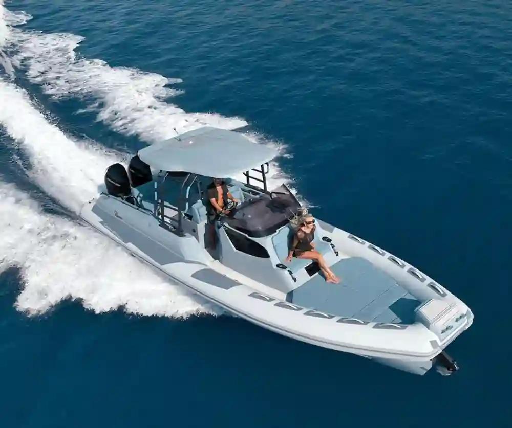 Ranieri International Cayman 33 Executive For Sale