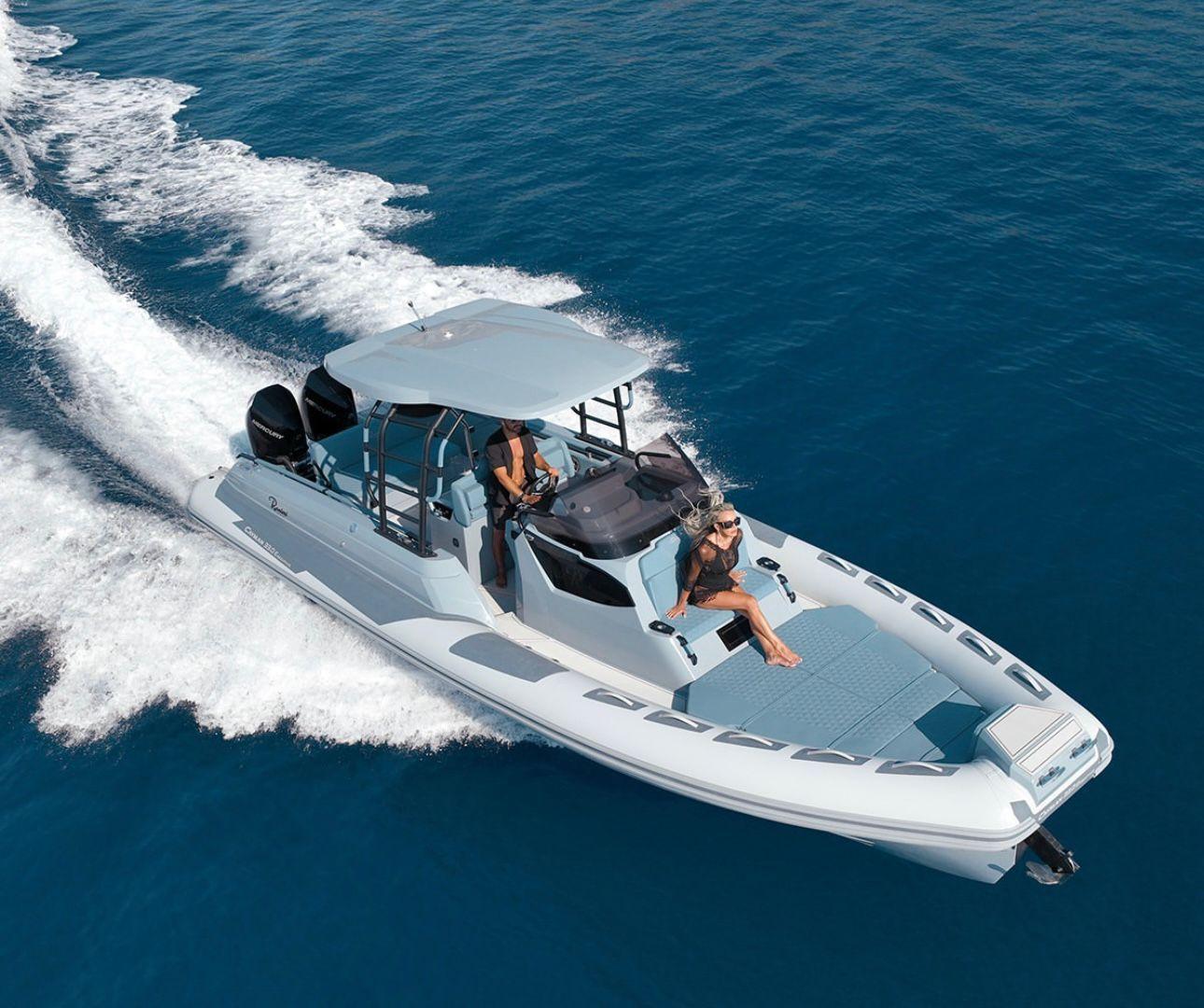 Ranieri International Cayman 33 Executive For Sale