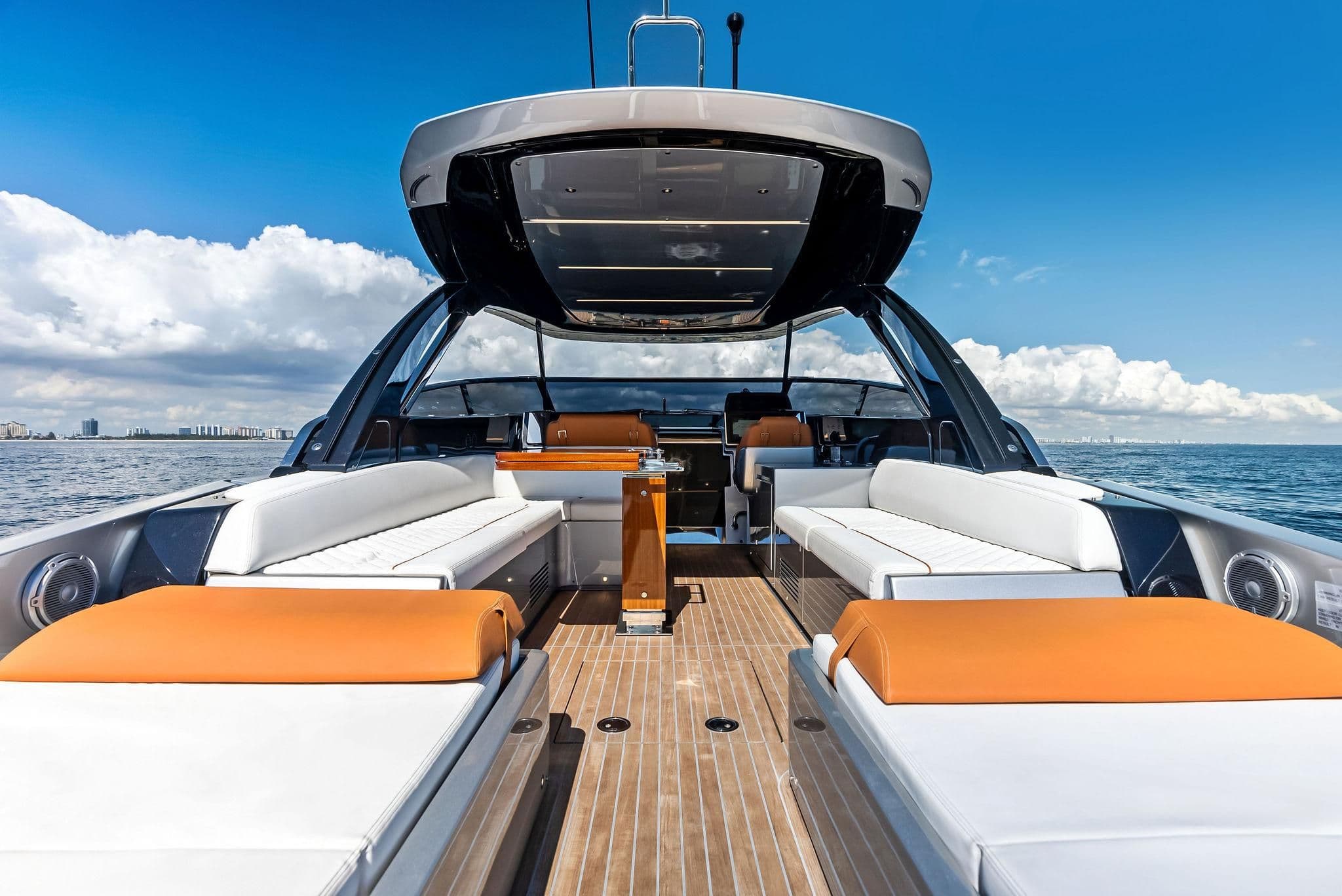 2022 Riva Dolceriva te koop in Fort Lauderdale, Florida Motor Yacht 1
