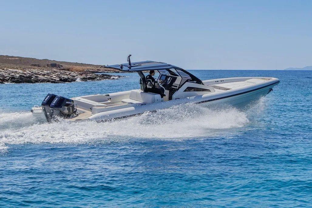 Technohull Alpha 40 à vendre