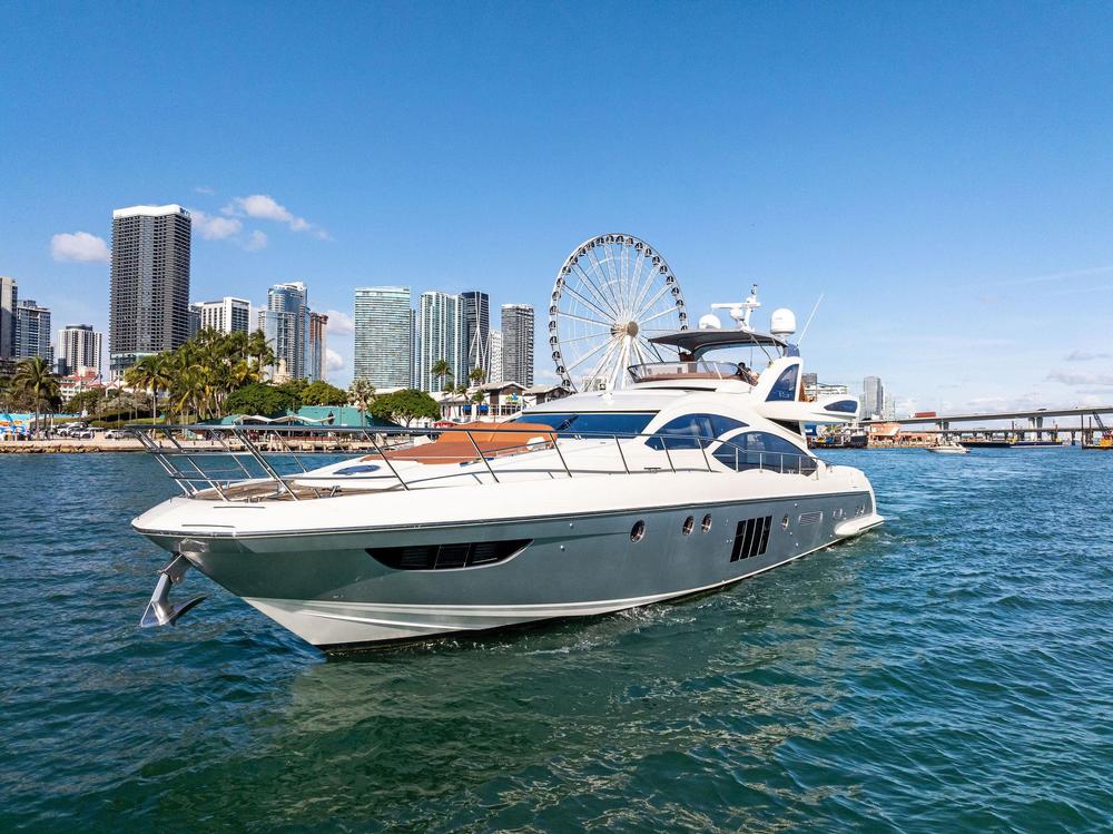 2014-azimut-72s-power-9637113-20241226062010088-1_XLARGE.jpg