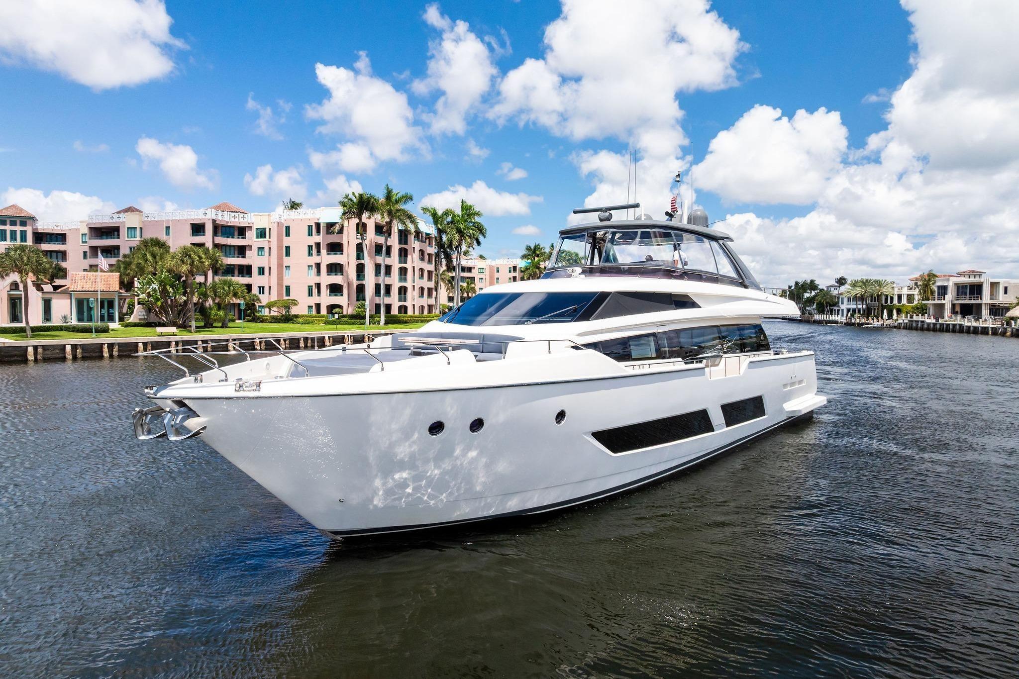 Ferretti Yachts 850 For Sale