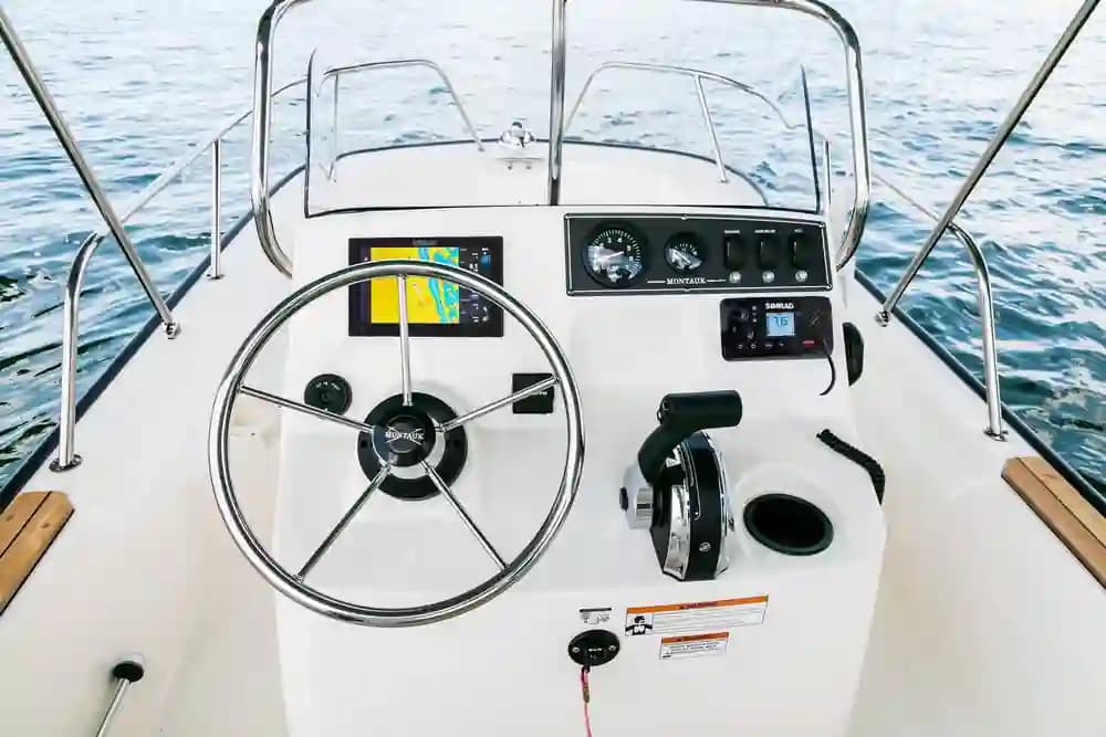 2025 Boston Whaler 150 Montauk for Sale in Traverse City, Michigan Center Console 2
