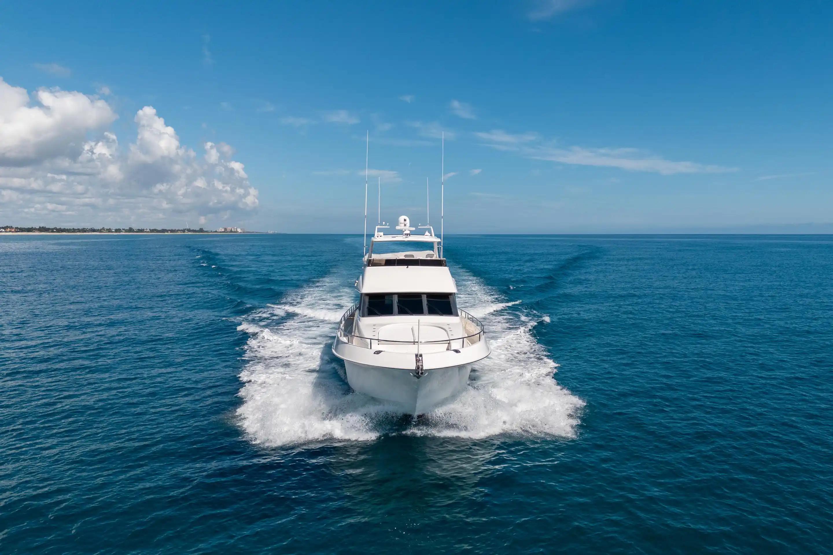 Lazzara 76 Motor Yacht For Sale