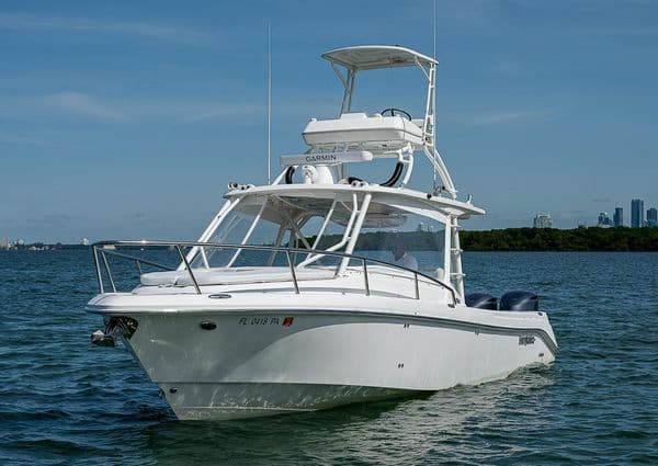 2010 Everglades Boats 350LX Sold in Key Biscayne, Florida Cuddy Cabin 4