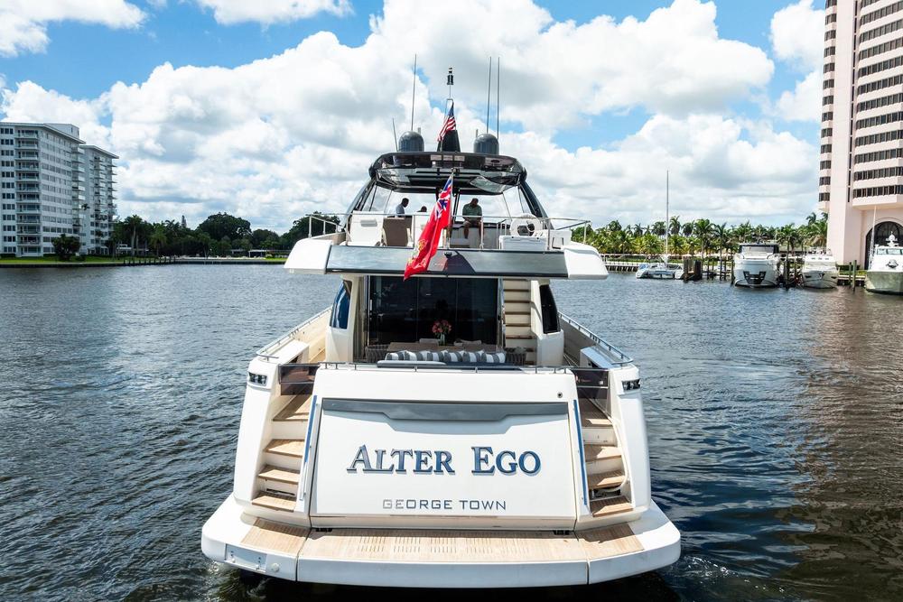 2018 Ferretti Yachts 850