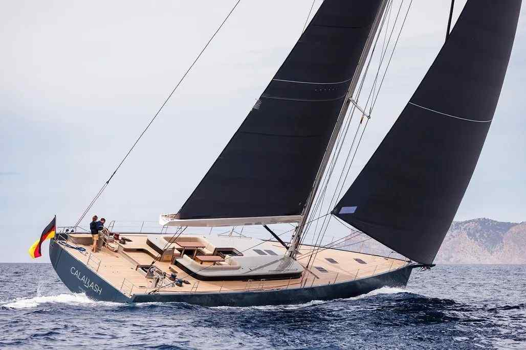 Yacht