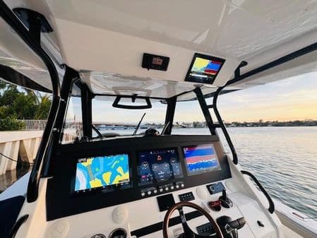 2024 Regulator 41 for Sale in Stuart, Florida Center Console 5