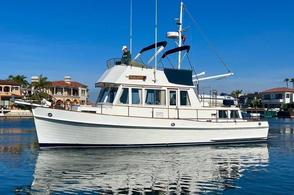 Grand Banks Yachts 36 Classic For Sale