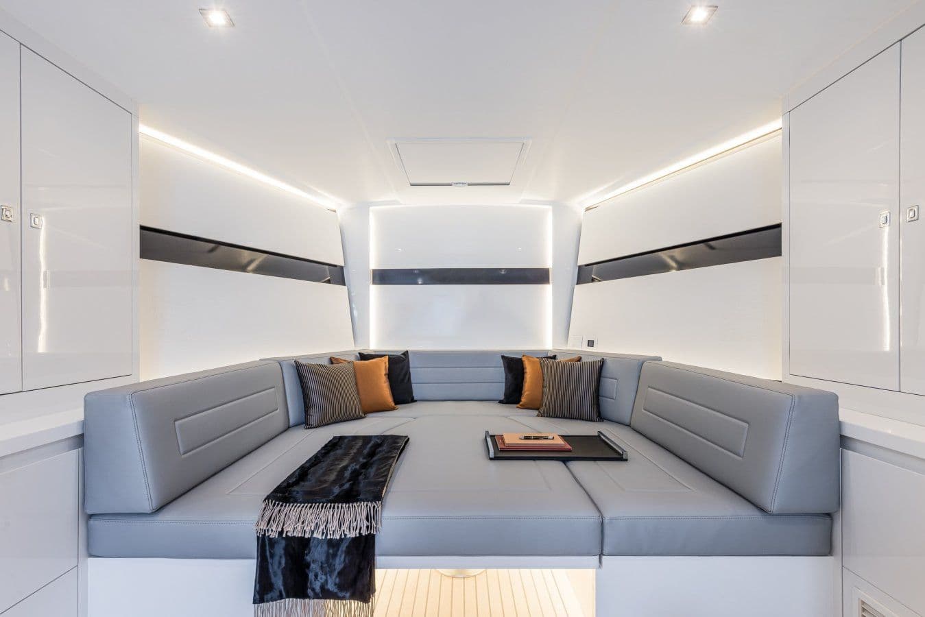 2026 VanDutch Yachts 56 for Sale in Sassenheim, NL Runabout 3