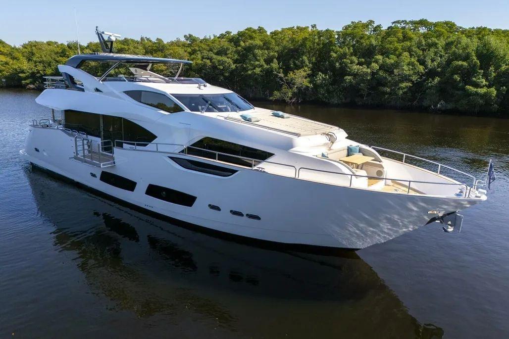 Sunseeker 95 Yacht For Sale