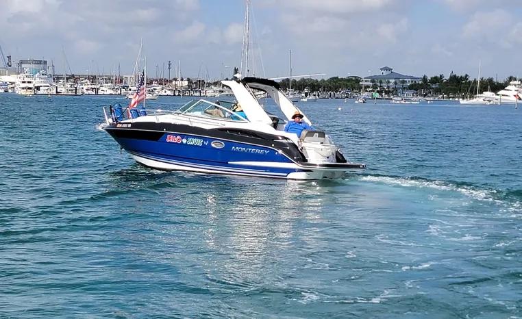 2019 Monterey 295 Sport Yacht