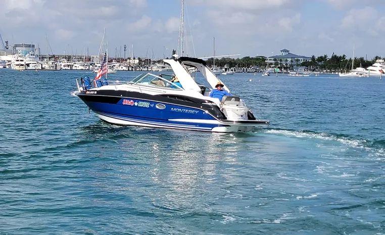 Monterey 295 Sport Yacht For Sale