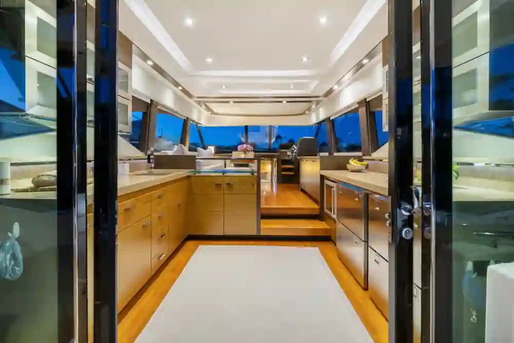 2015 Tiara Yachts F50 for Sale in Ocean Ridge, Florida Motor Yacht 2