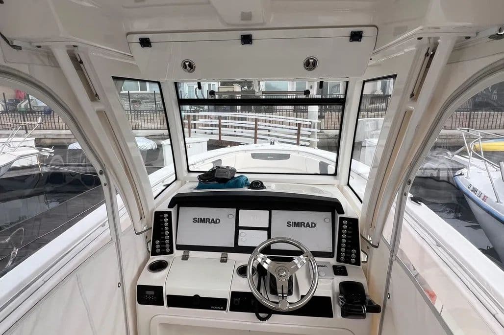 Robalo R302 a la venta
