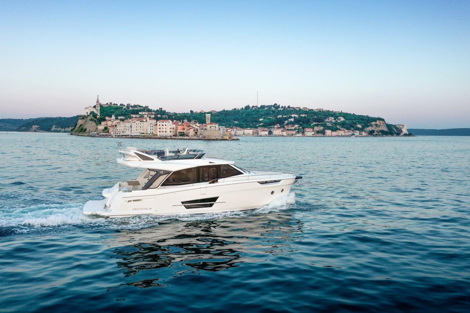 Greenline Yachts 45 Fly Hybrid For Sale