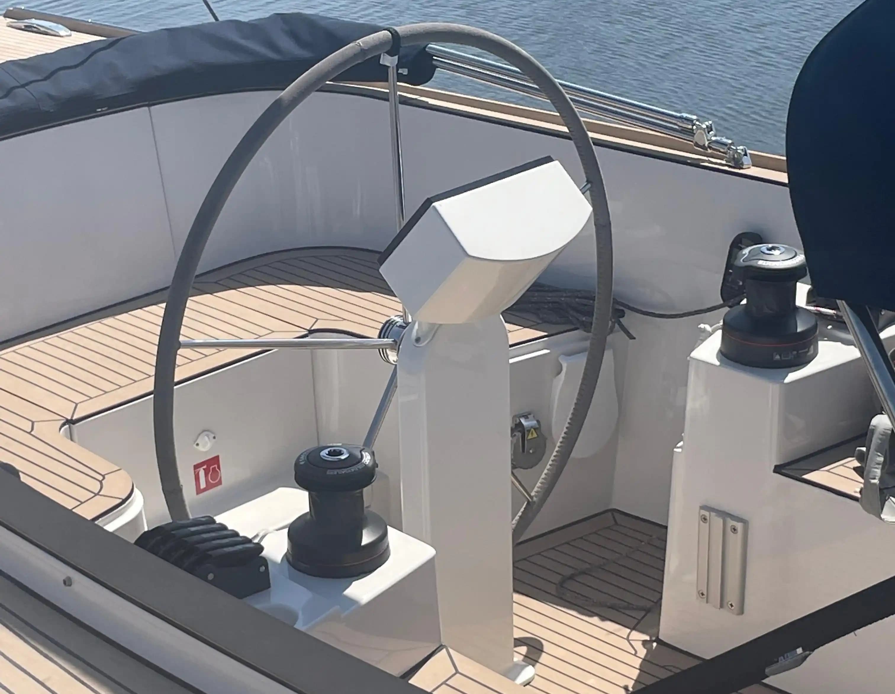 Saffier Sc 8m Open for Sale
