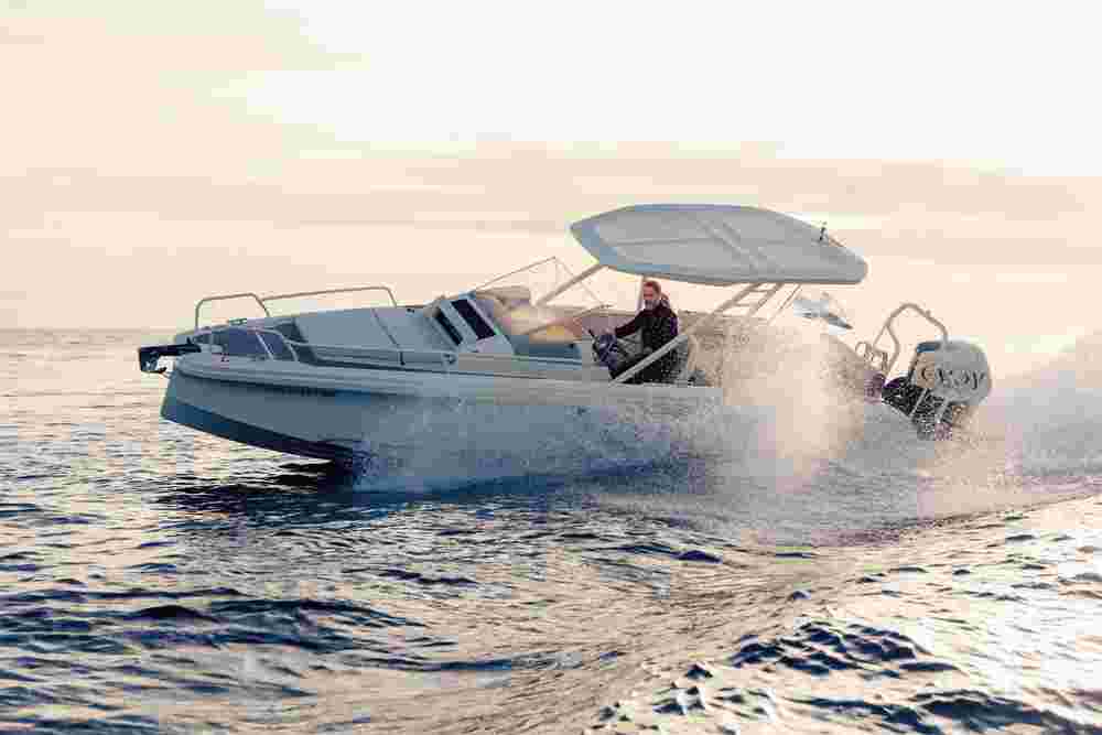 2025 Axopar AX/E 25 Cross Top