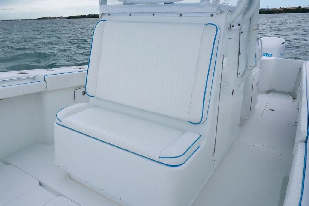 2011 Yellowfin 32 Offshore Sold in Key Largo, Florida Center Console 2