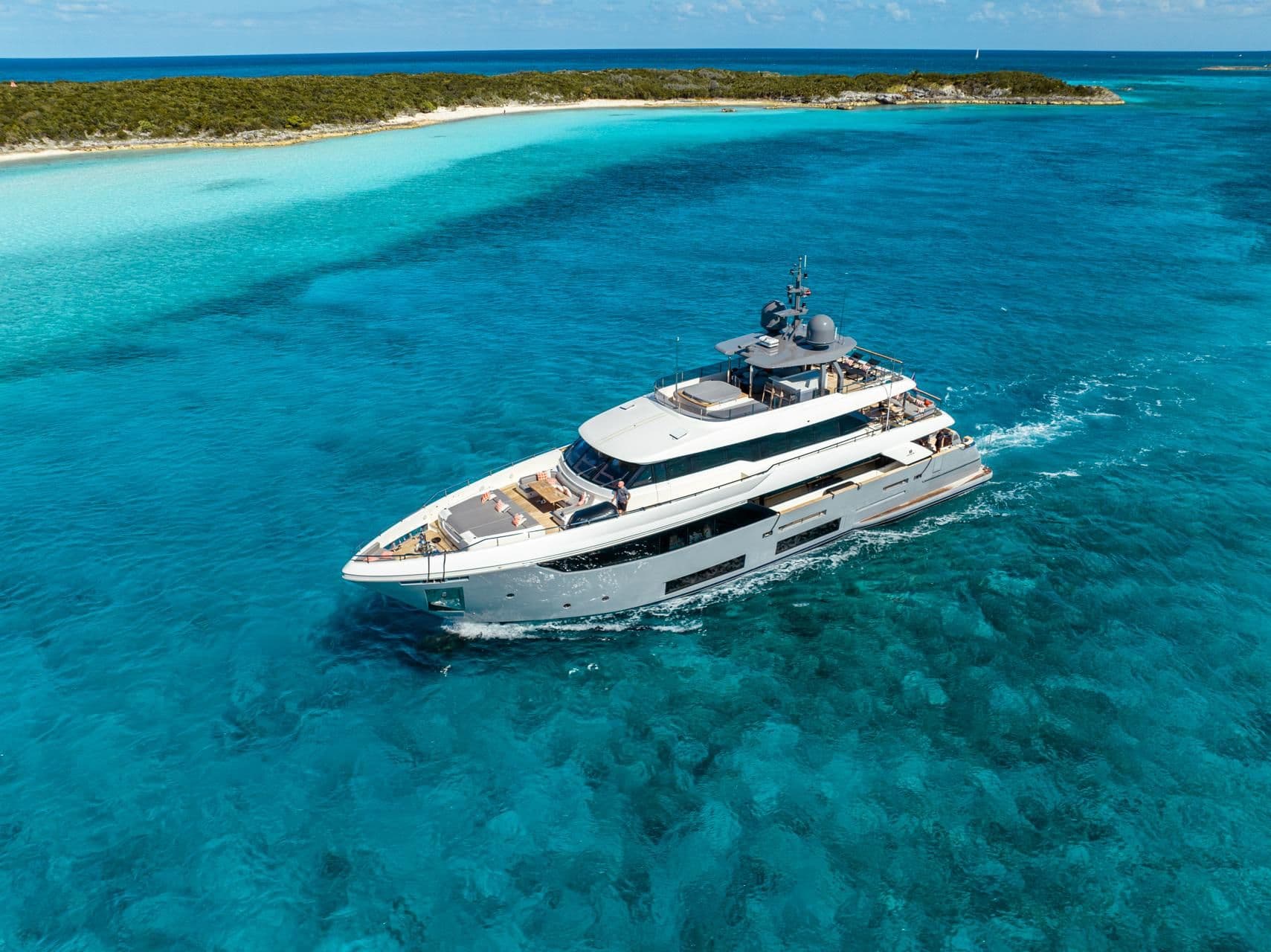 Custom Line Navetta 33 for Sale