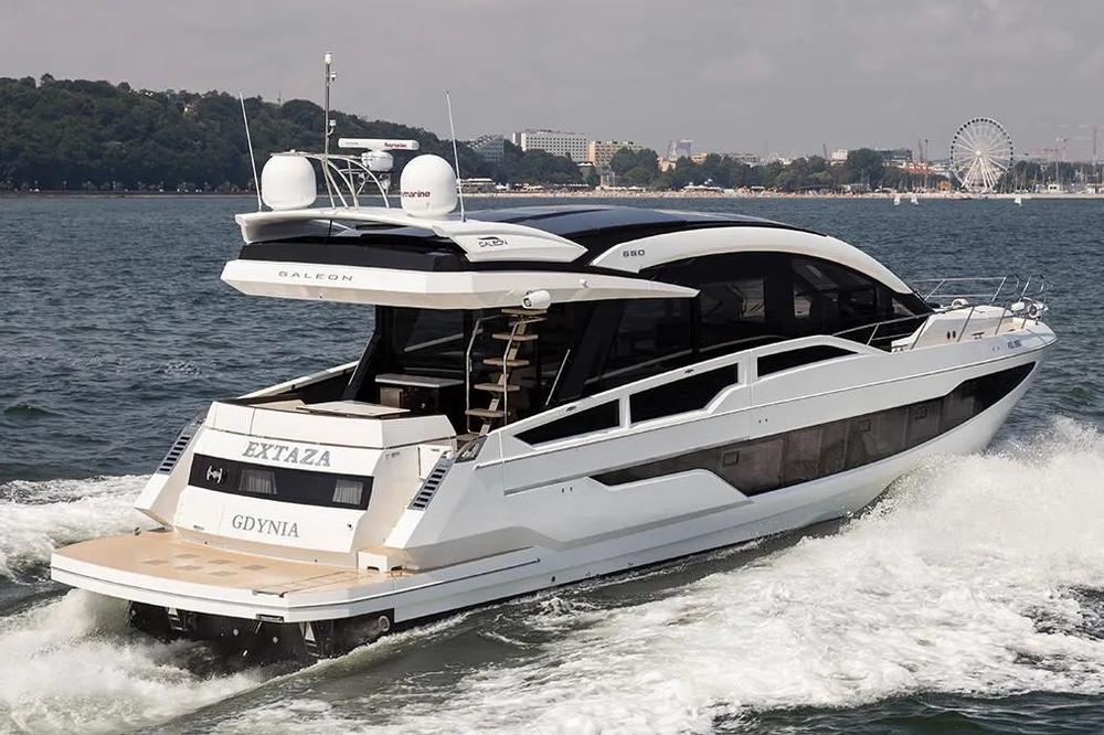 2019 Galeon Yachts 650 Skydeck