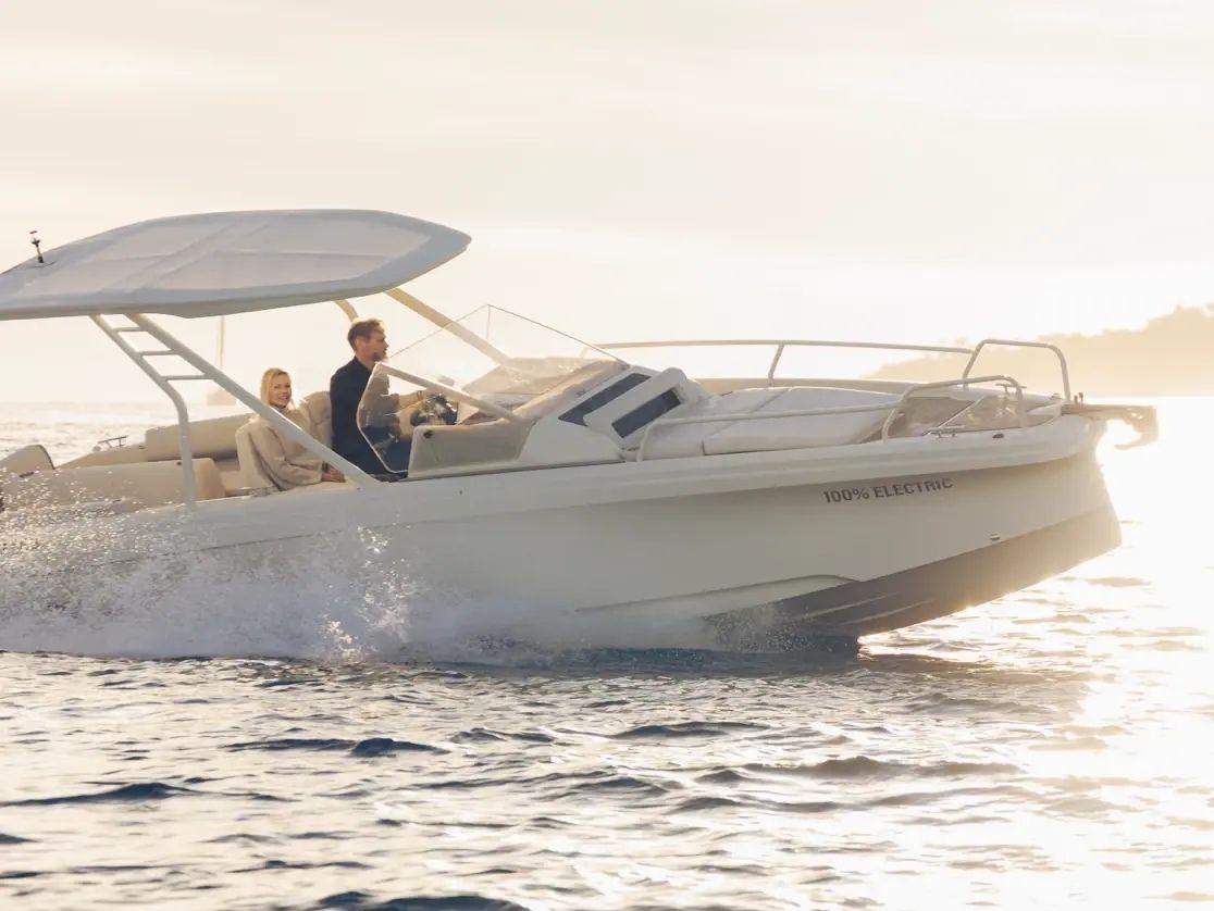 Axopar AX/E 25 Cross Top For Sale