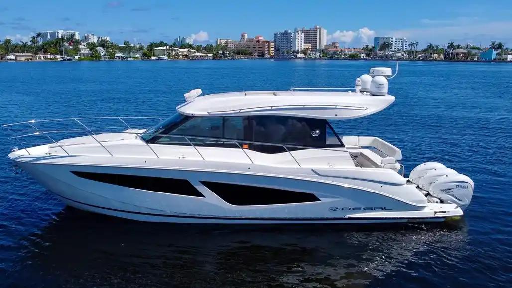 Regal 42 XO in vendita