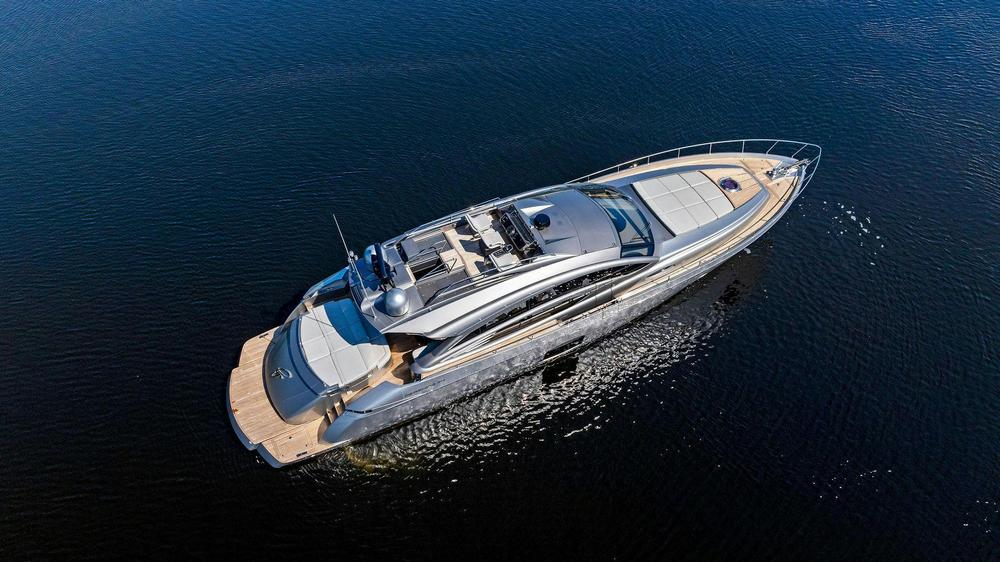 2021-pershing-74-power-9555809-20241023084854468-1_XLARGE.jpg