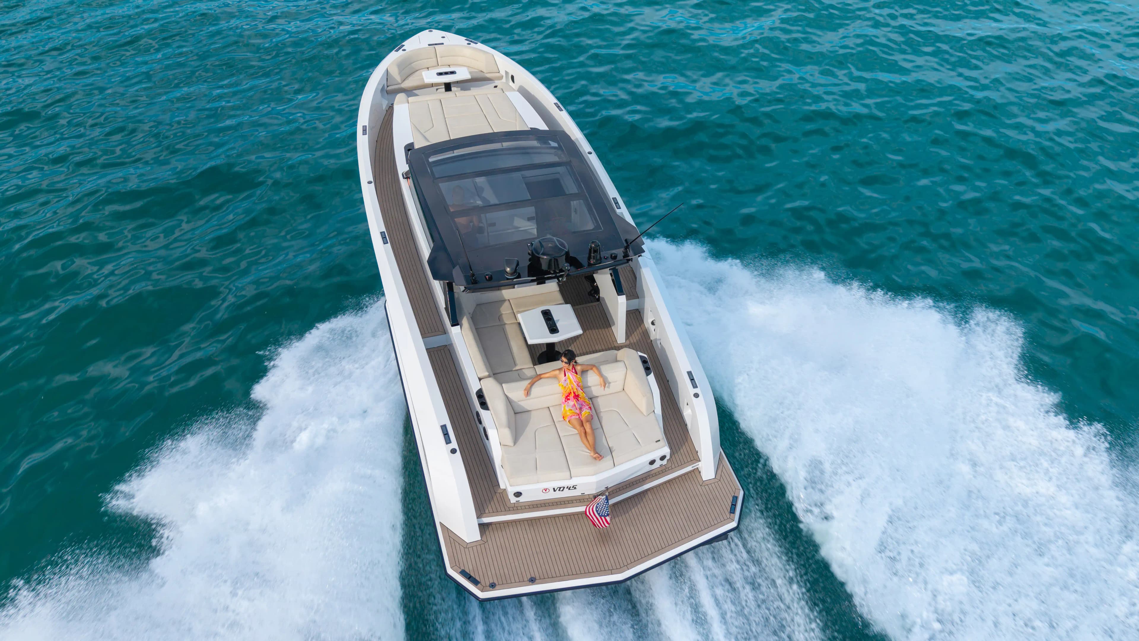 Vanquish Yachts VQ45 Outboard for Sale