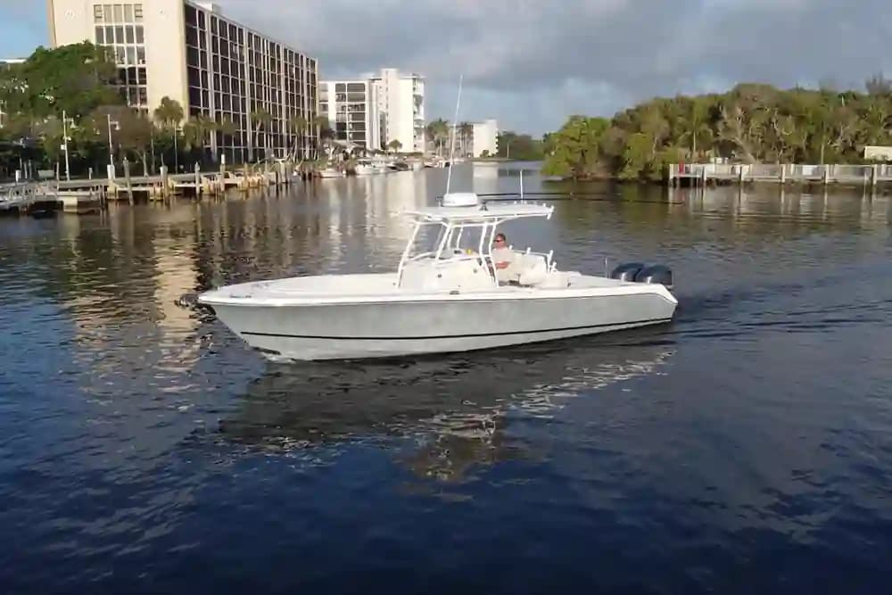 EdgeWater 318CC in vendita