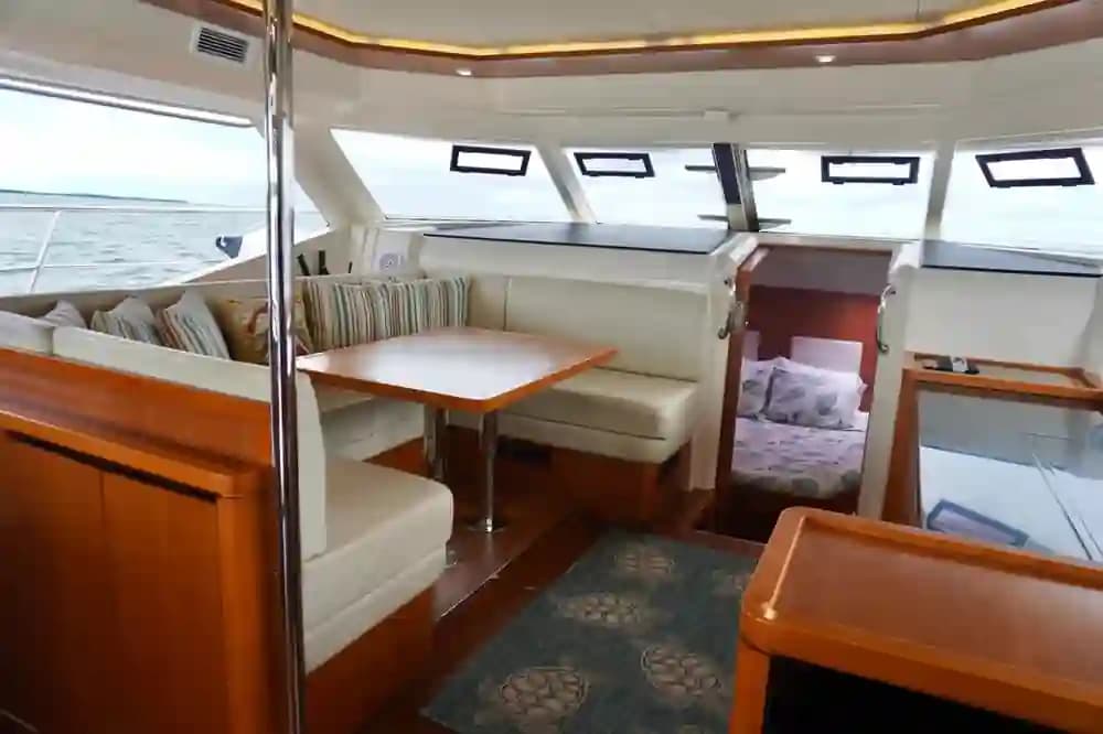 Aquila 44 Yacht for Sale