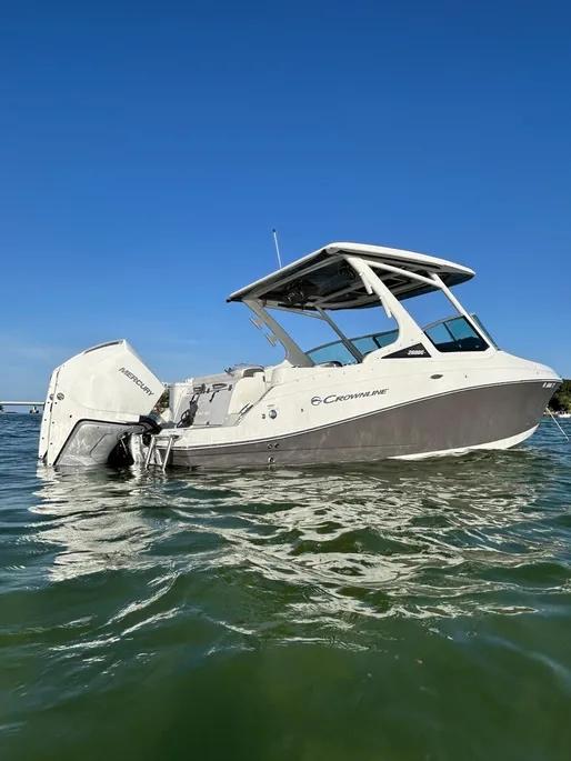 2024 Crownline 260 DC