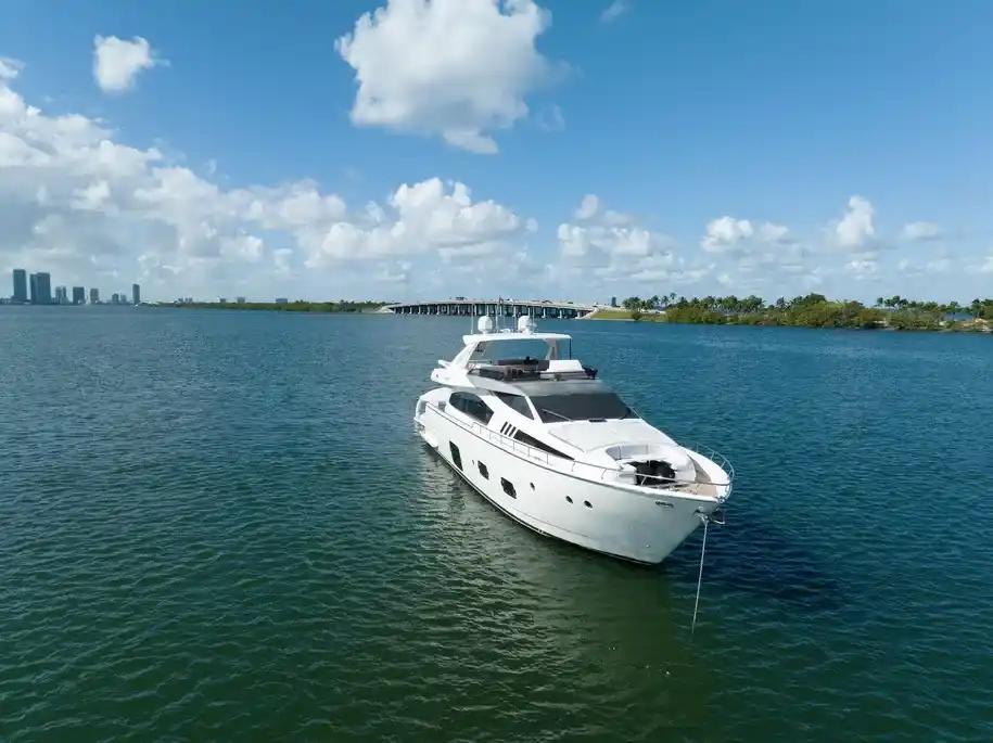 Ferretti Yachts 800 For Sale