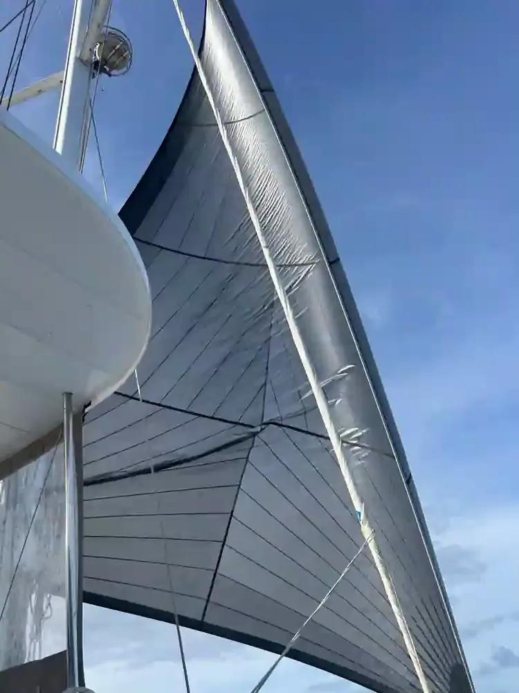Lagoon 52F For Sale