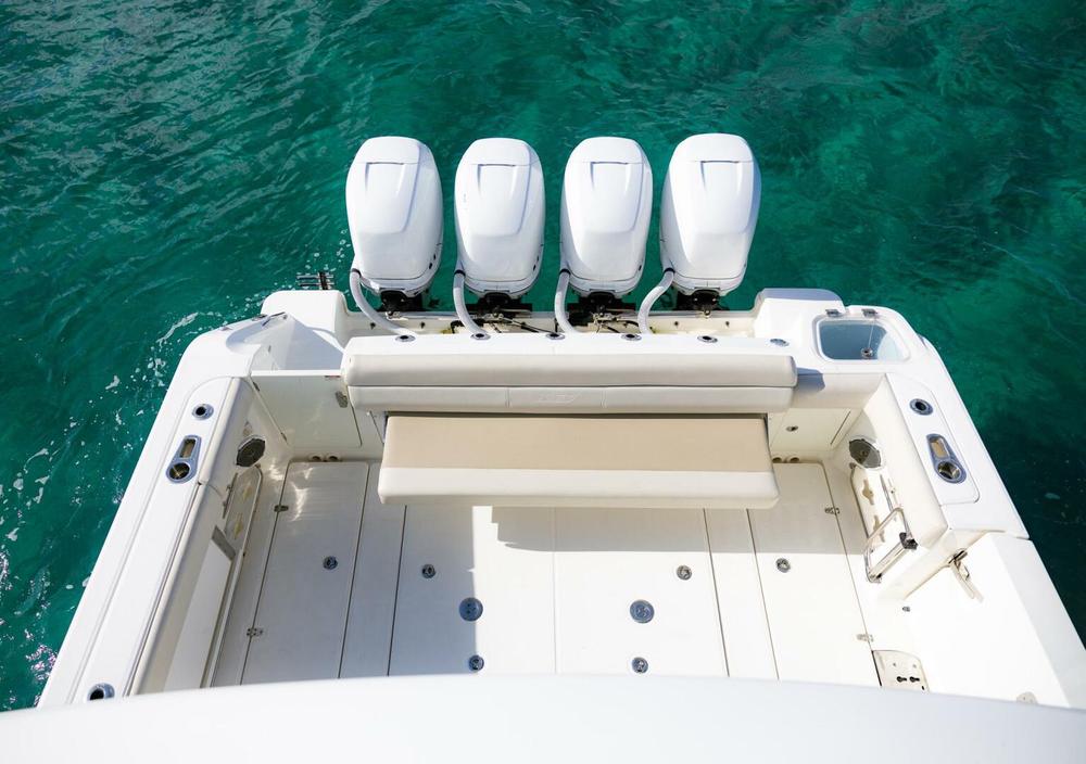 2017 Boston Whaler 420 Outrage