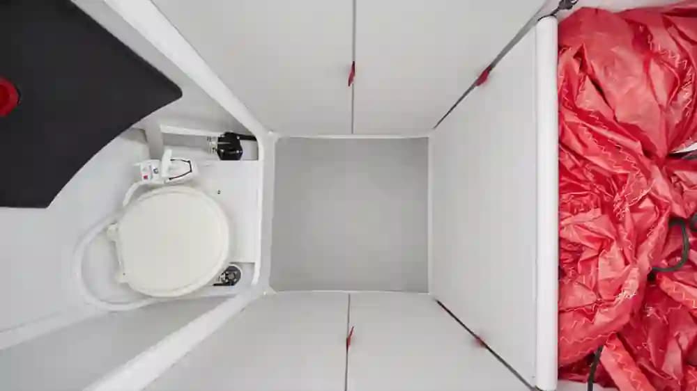2025 Beneteau First 27 SE for Sale in Geneva, CH Monohull 4