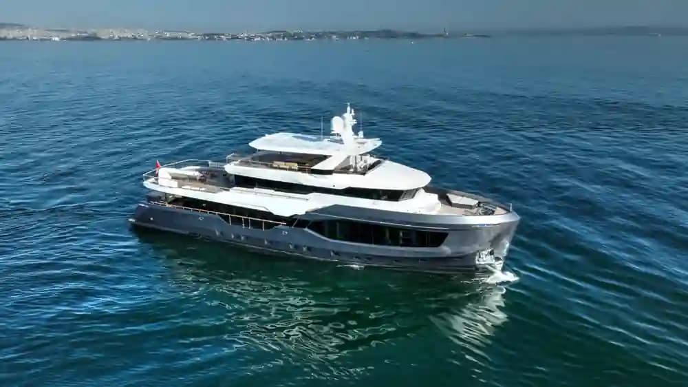 Numarine 37XP à vendre