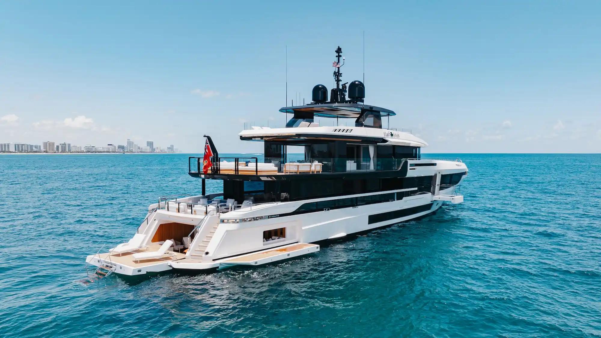 Mangusta Oceano 44 For Sale