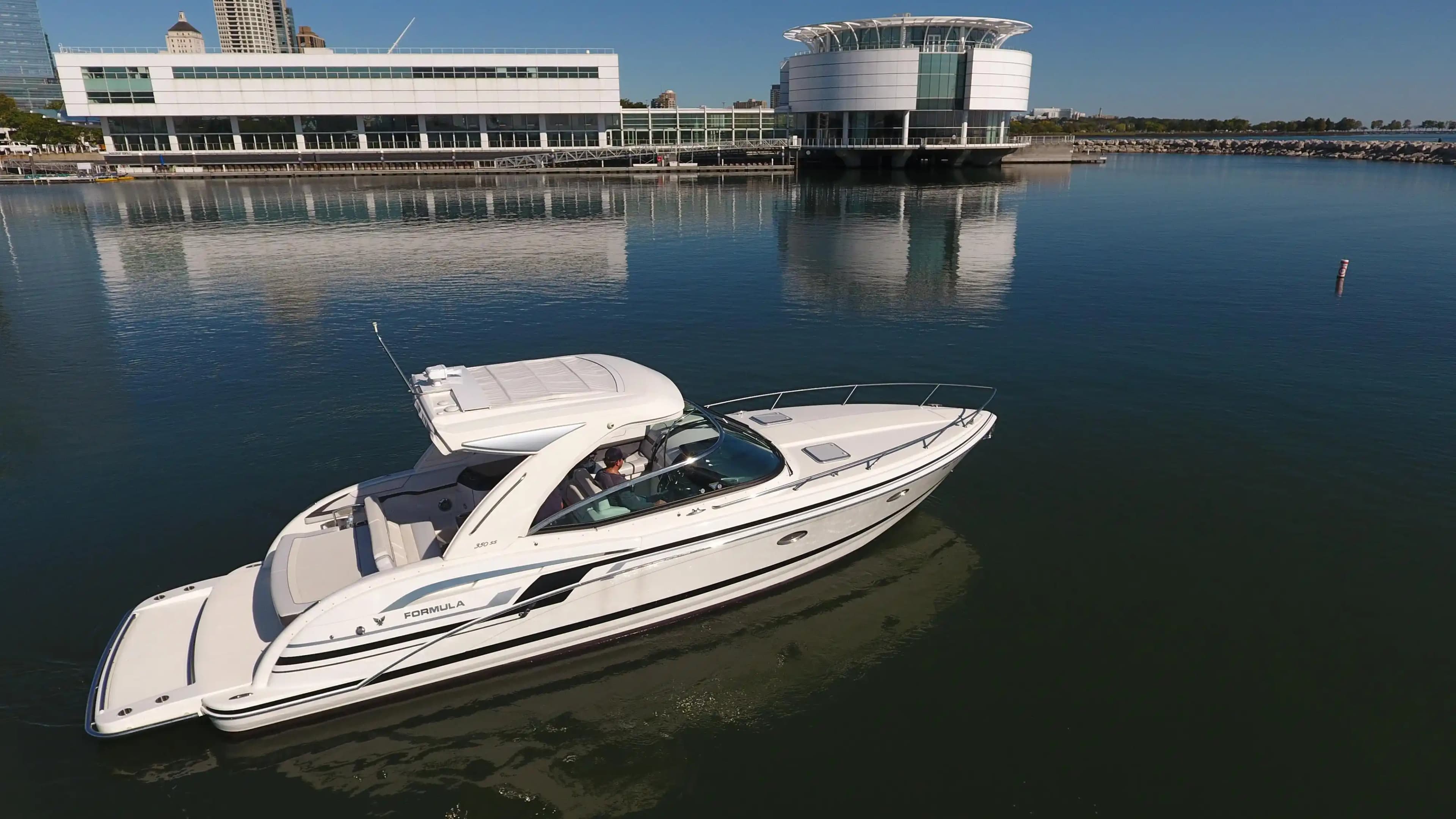 2020 Formula Boats 350 Sun Sport Sold in Port Washington, Wisconsin Cruiser 4