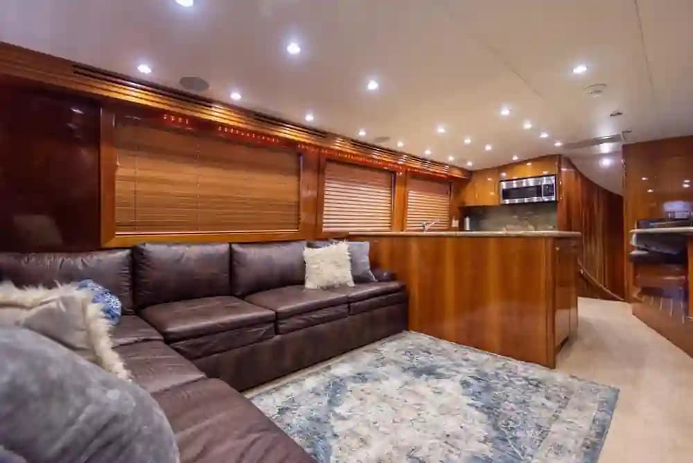 2001 Hatteras 65 Convertible for Sale in Miami, Florida Saltwater Fishing 2