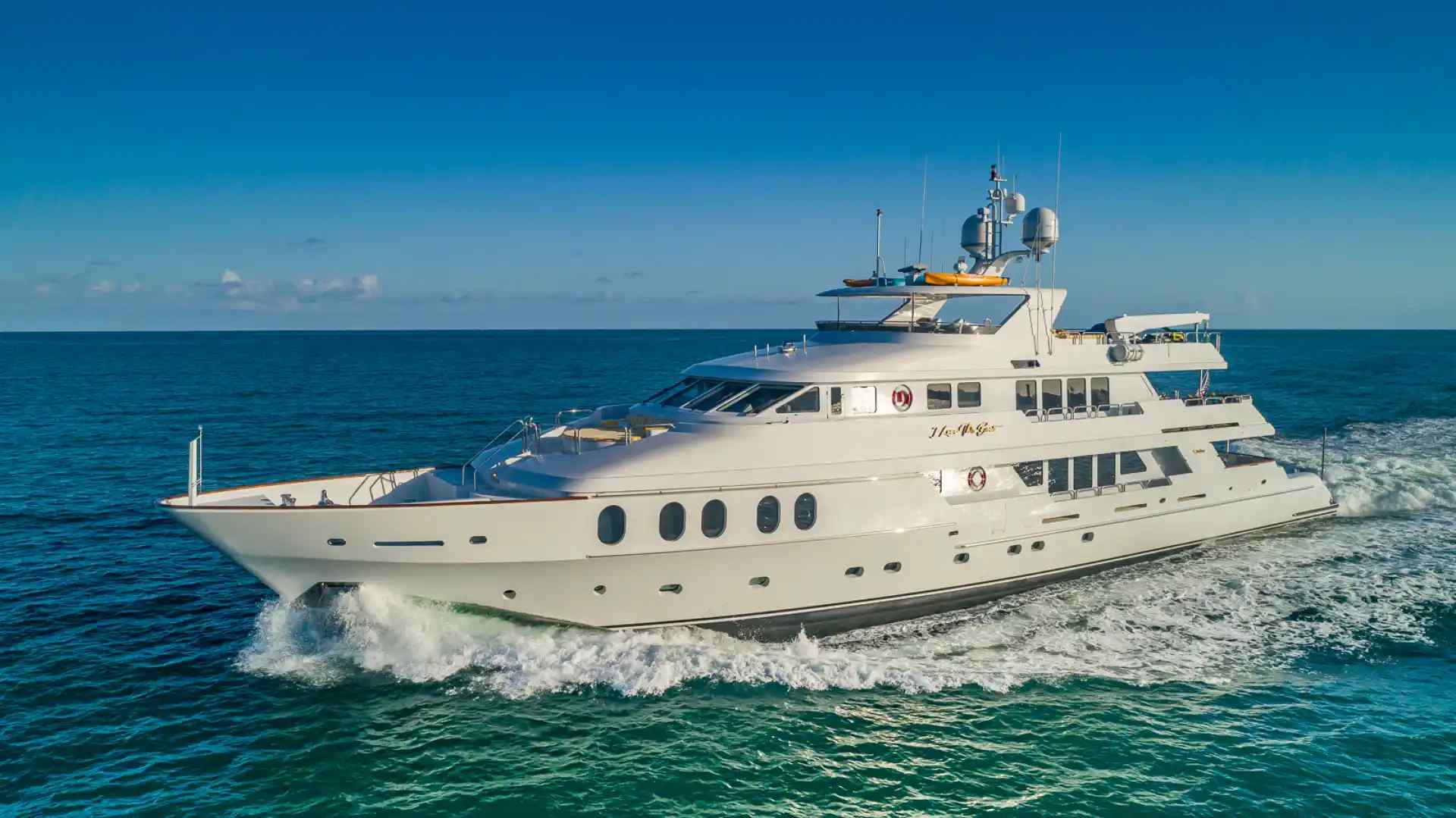 Yacht