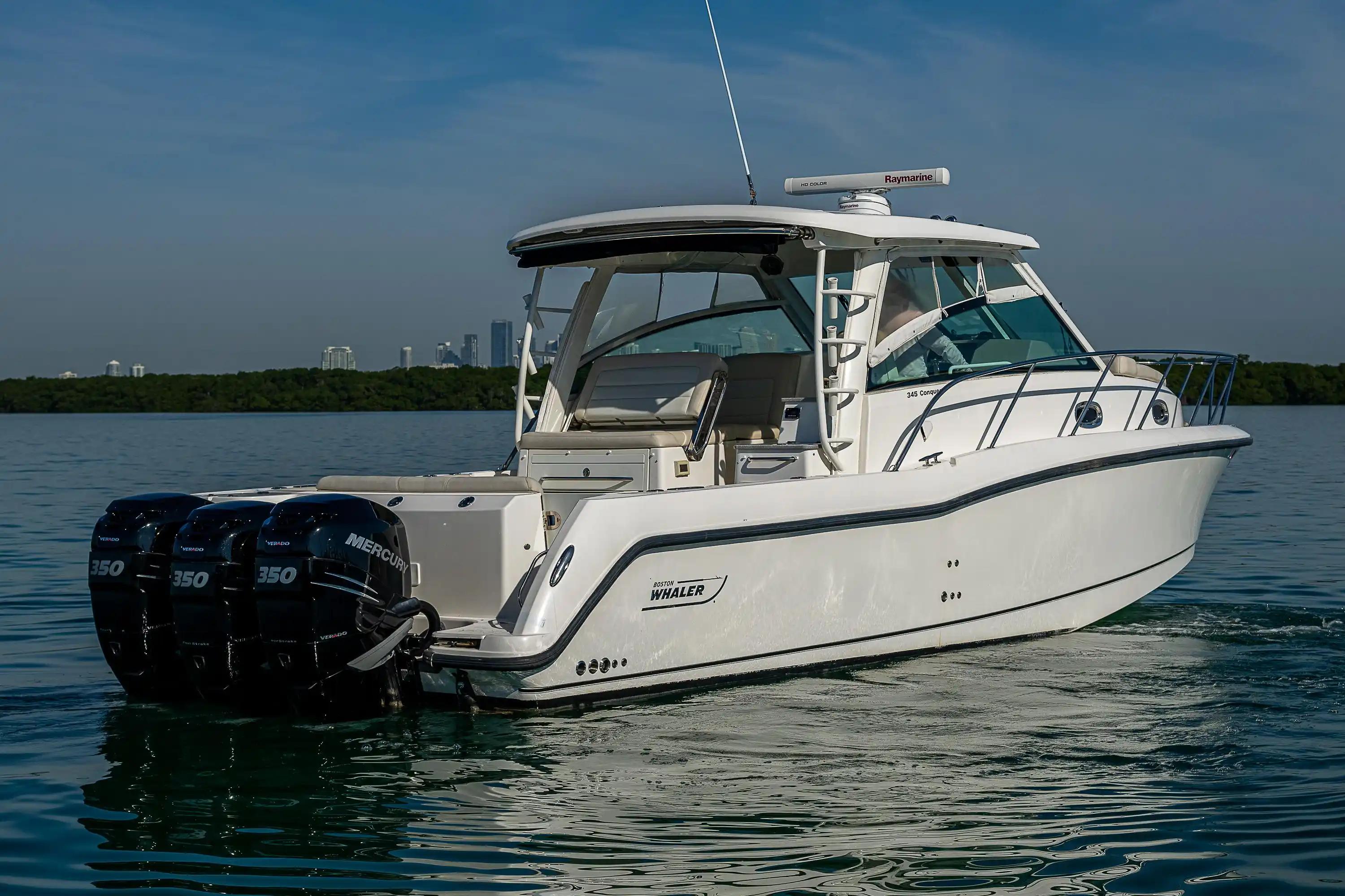Boston Whaler 345 Conquest a la venta