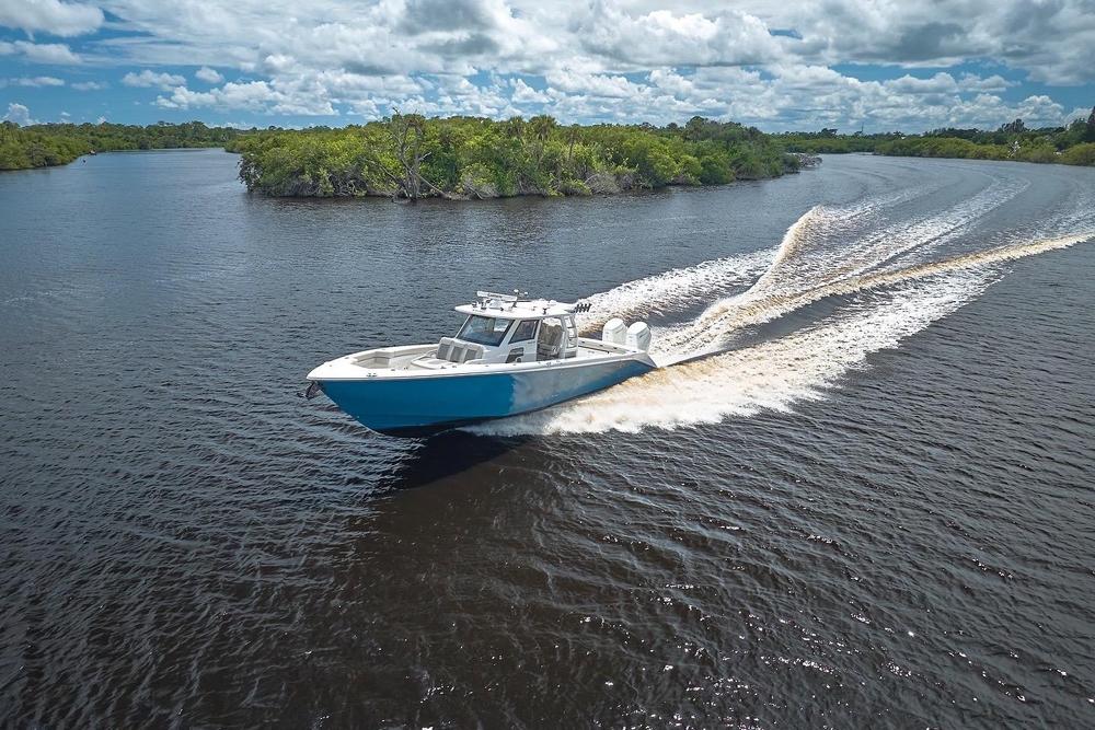 2022 SŌLACE Boats 41 CS