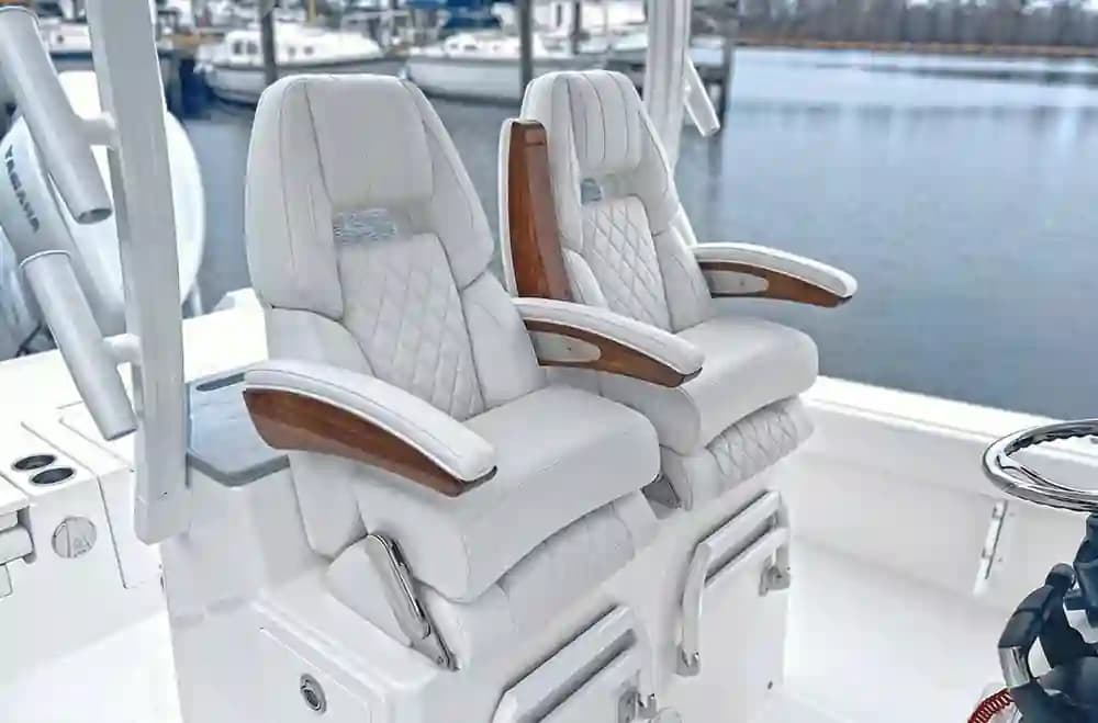 2025 Regulator 30XO for Sale in Bonita Springs, Florida Center Console 3