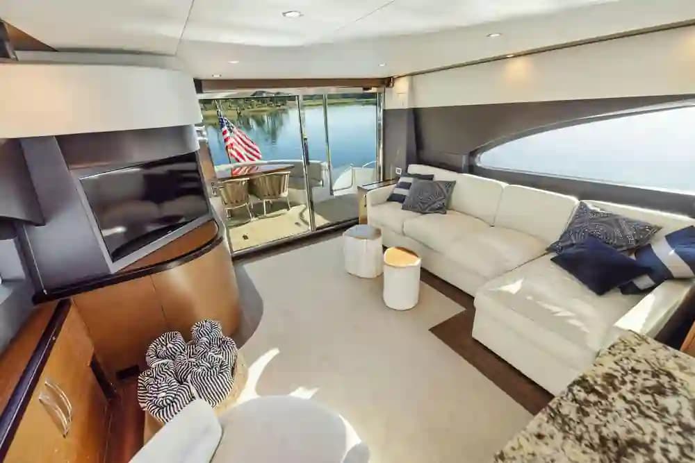 Hatteras 60 Motor Yacht for Sale