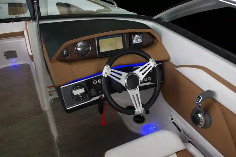 2026 Four Winns HD3 OB for Sale in Fort Lauderdale, Florida Bowrider 2