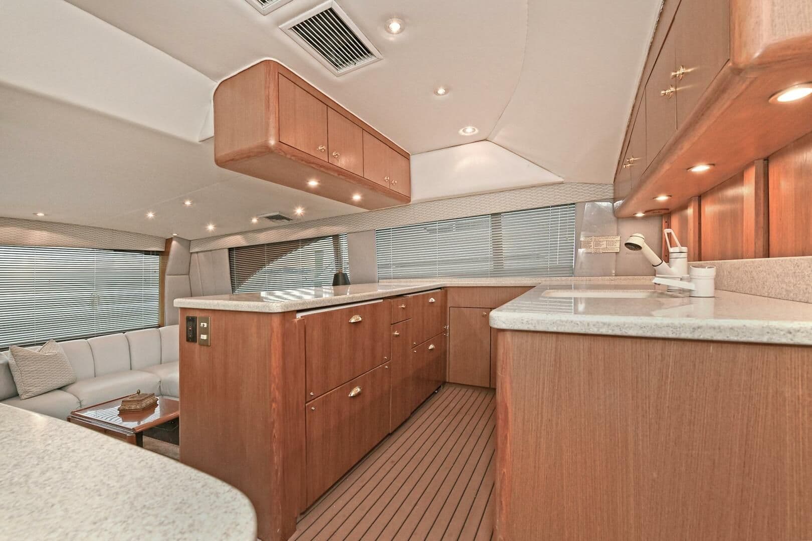 2001 Ocean Yachts 52 Super Sport te koop in Norwalk, Connecticut Sport Cruiser 2