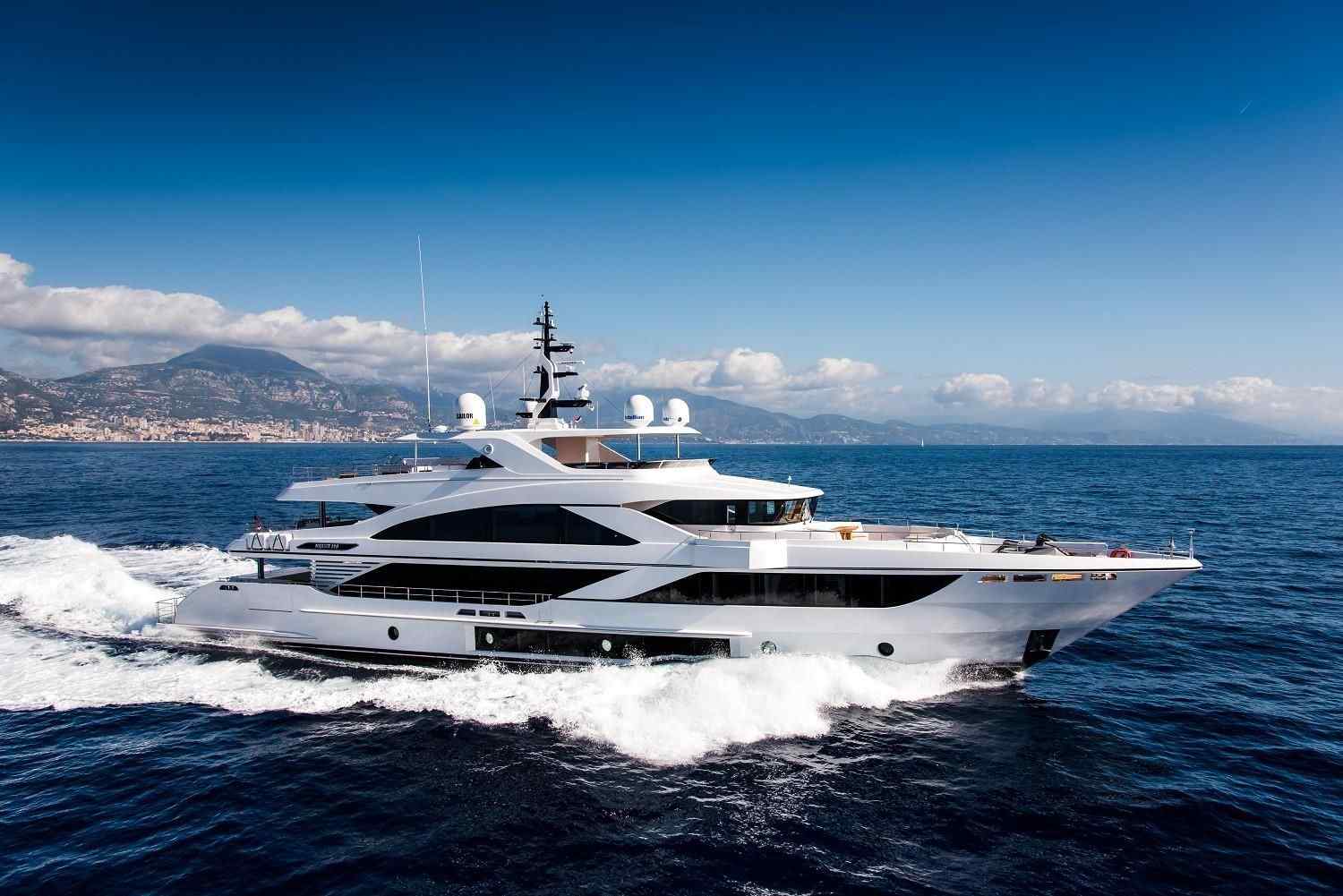 Yacht