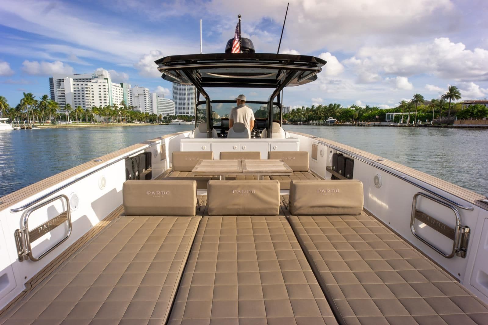 2019 Pardo Yachts P43 Sold in Miami, Florida Walk-around Boats 3